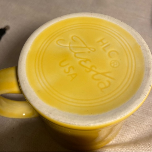 Vintage HLC Fiesta USA yellow MUG SET wide D handle 2 MUGS fiesta ware - Picture 3 of 16